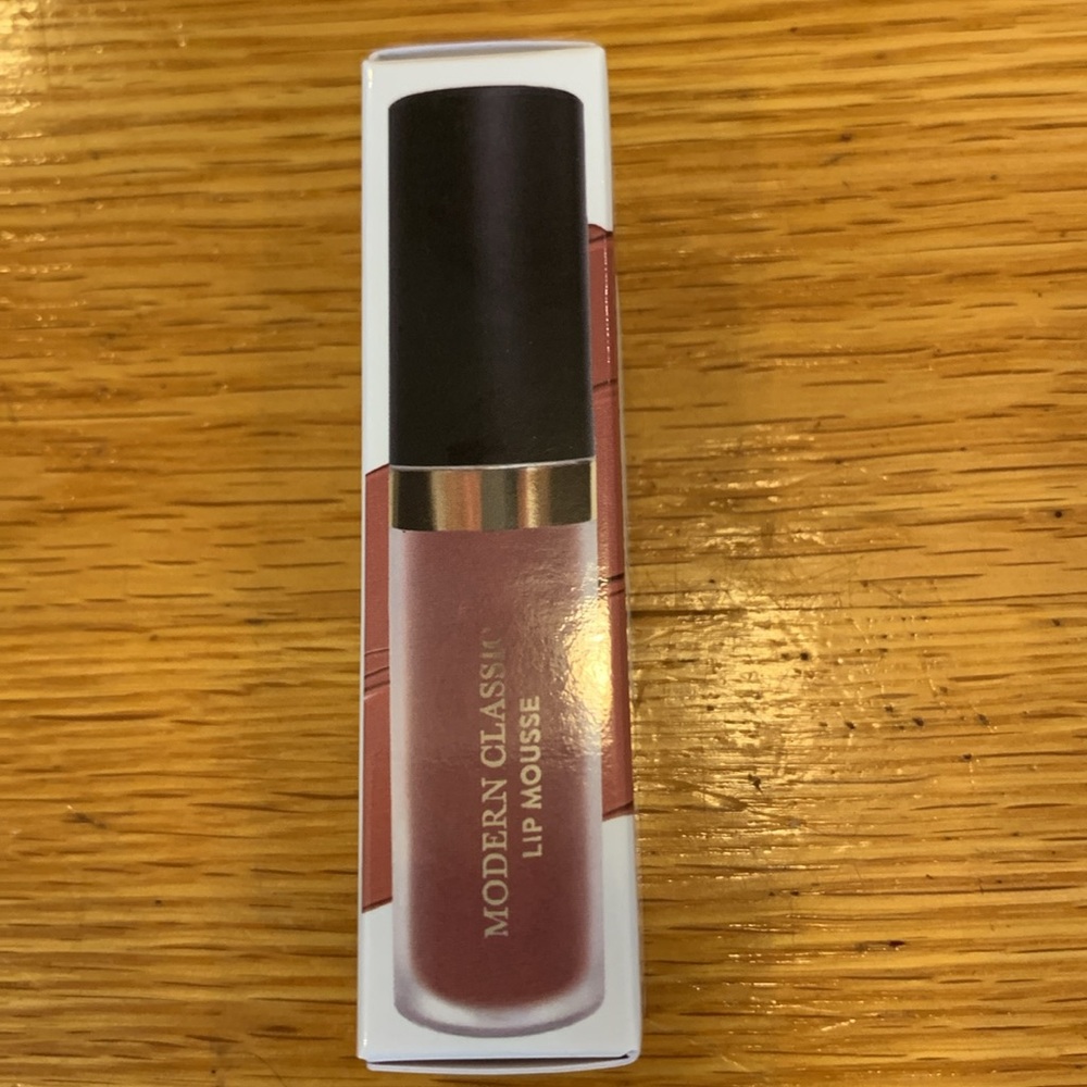 Laura Geller Modern Classic Matte Lip Mousse - "Beloved Blossom" NEW IN BOX